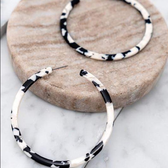 Infinity Raine Jewelry - Can't Decide Hoop Earrings-BLK/WHT